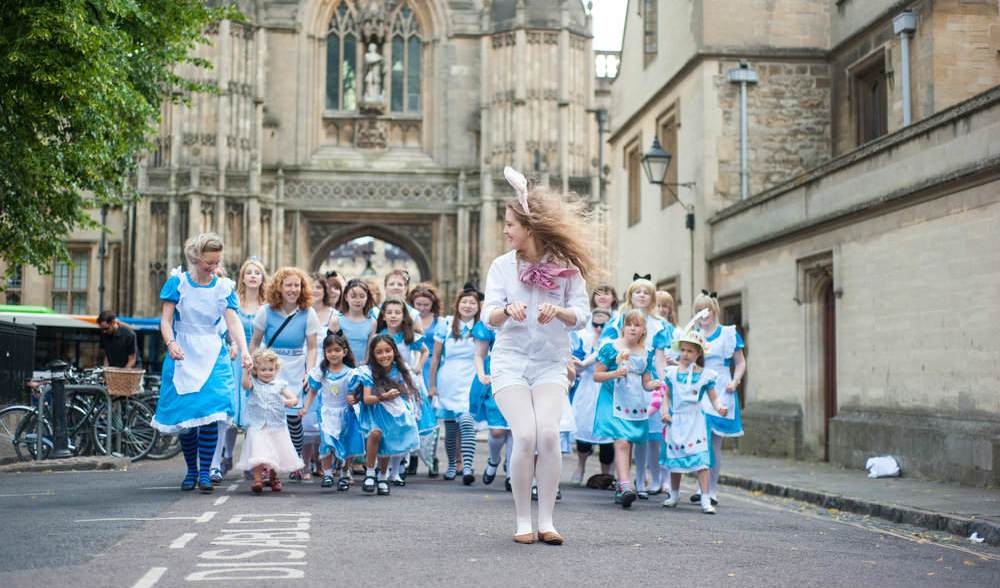 alice-day-in-oxford-inghilterra