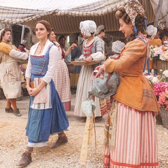 La bella e la bestia, i costumi di Jacqueline Durran per Emma Watson  aggiornano la fiaba - 361magazine