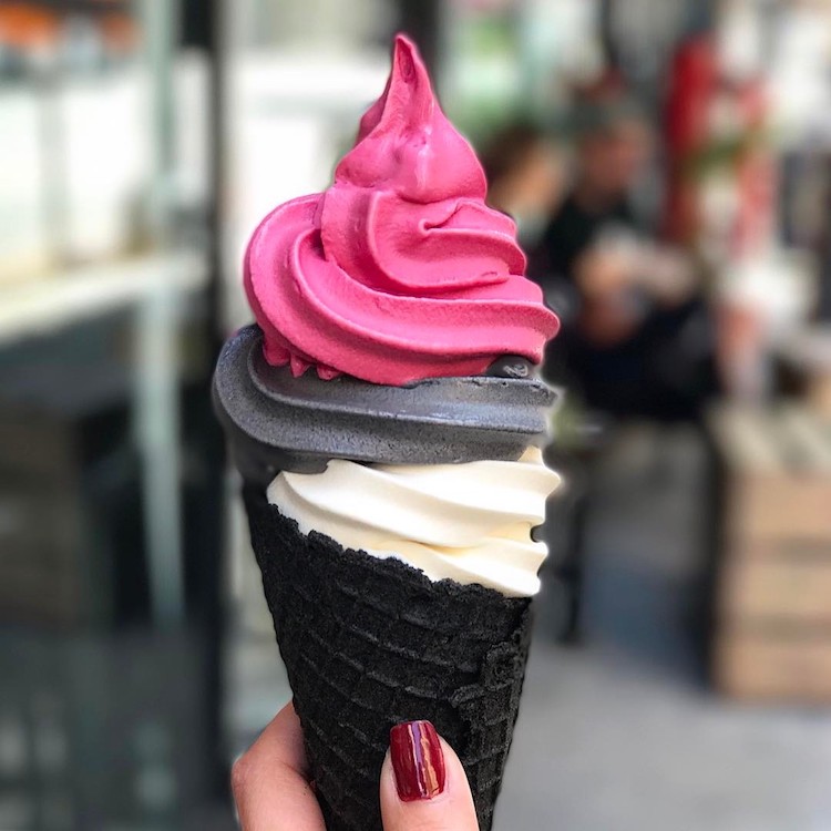 Come Si Mette Il Gelato Sul Cono
