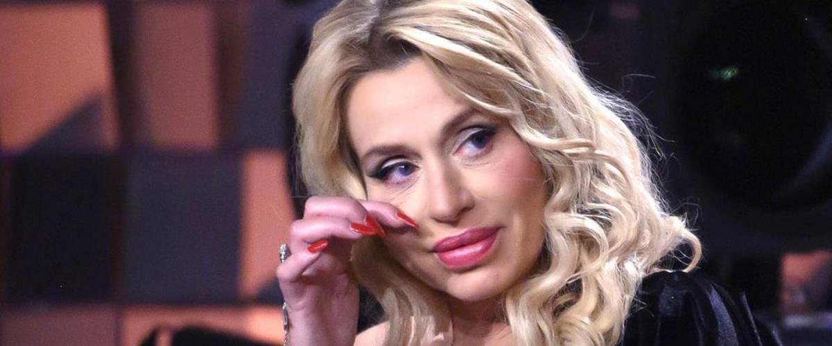 Quanti Anni Ha La Mamma Di Valeria Marini