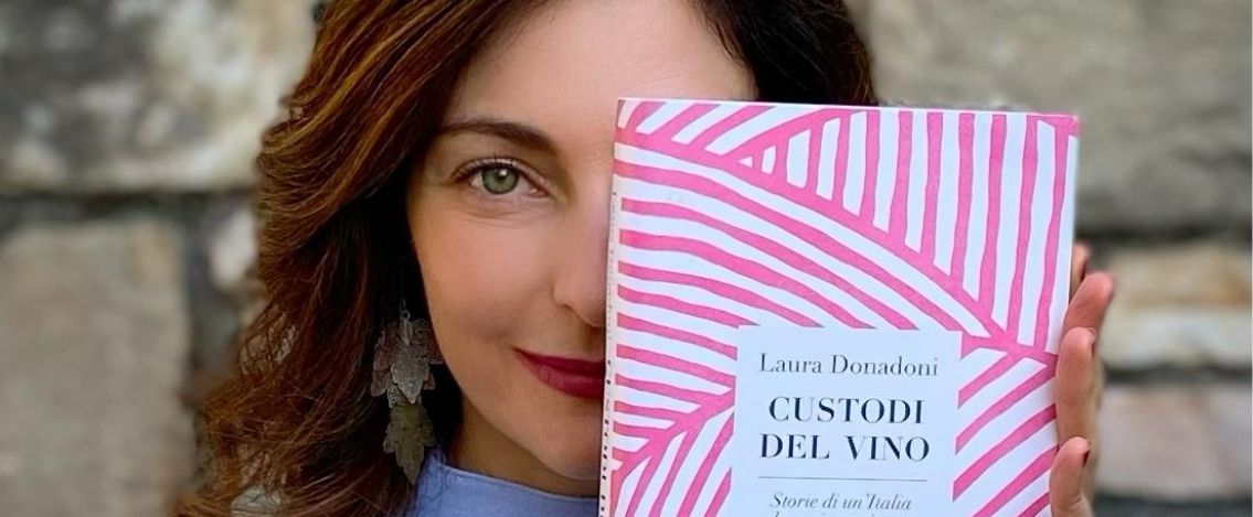 Custodi del vino, il libro di Laura Donadoni è in libreria