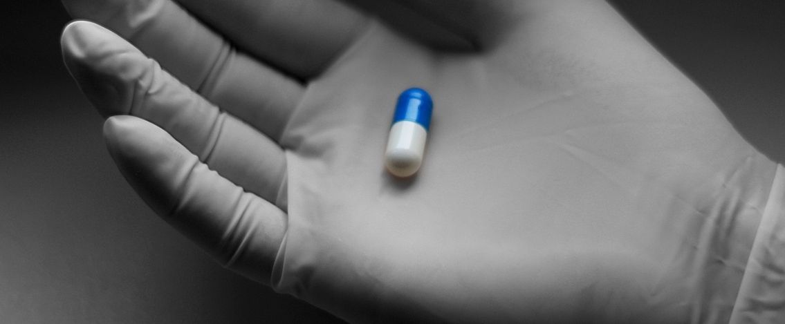 Positivo al Covid, l'antibiotico serve o si può evitare
